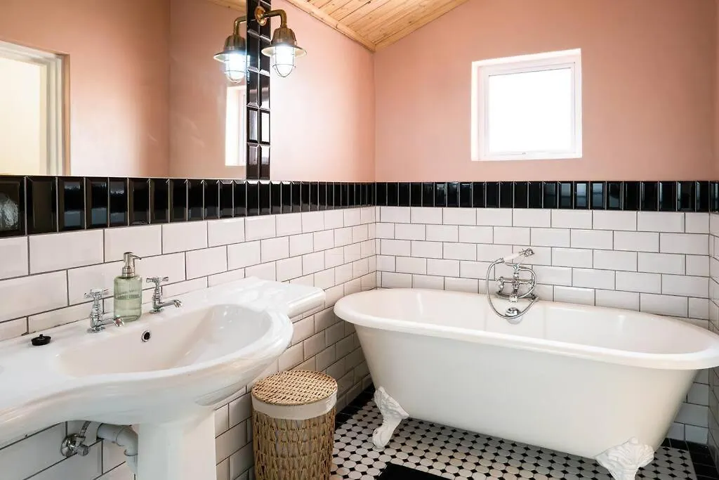 Holiday home Casa Caprice - A 3 Bed Home Steps From The Beach Cape Town South Africa